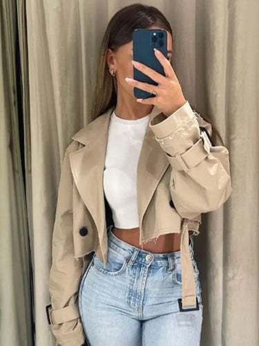Drune | Kurze Jacke mit Gürtel