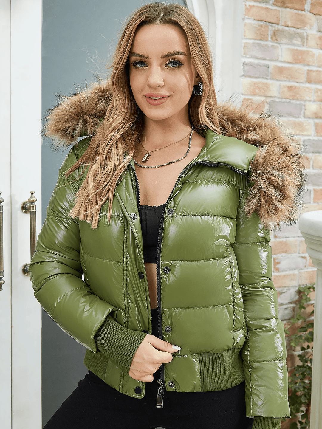 Drune | Pufferjacke mit metallisch imitiertem Pelzbesatz für Frauen