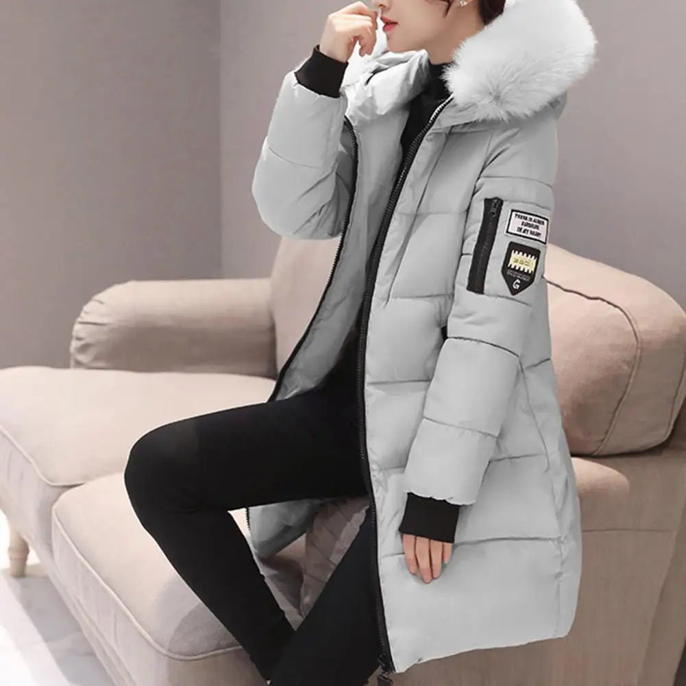 Drune | Winterjacke mit auffälligem Kragen und Applikationen