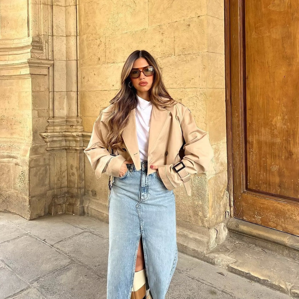 Drune | Kürzere trendige Trenchcoat in Beige