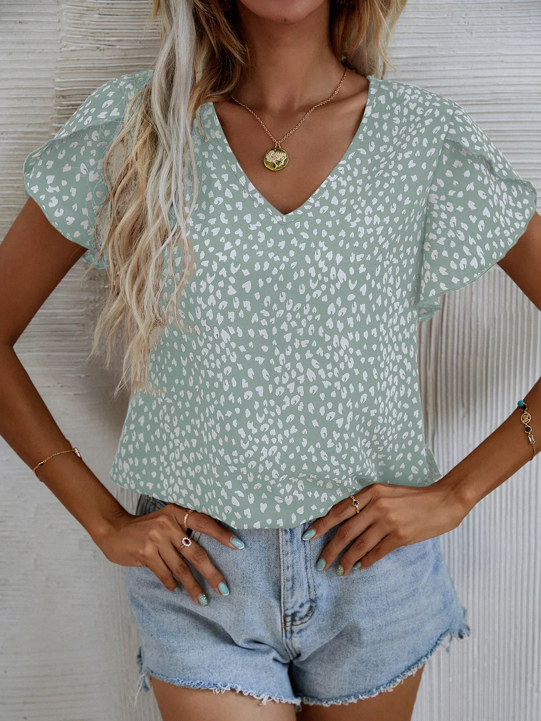 Drune | Kurzärmlige Sommerbluse mit Slim Fit Ohne Kragen