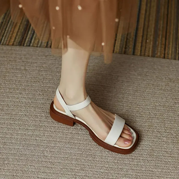 Elegante Flache Sandalen