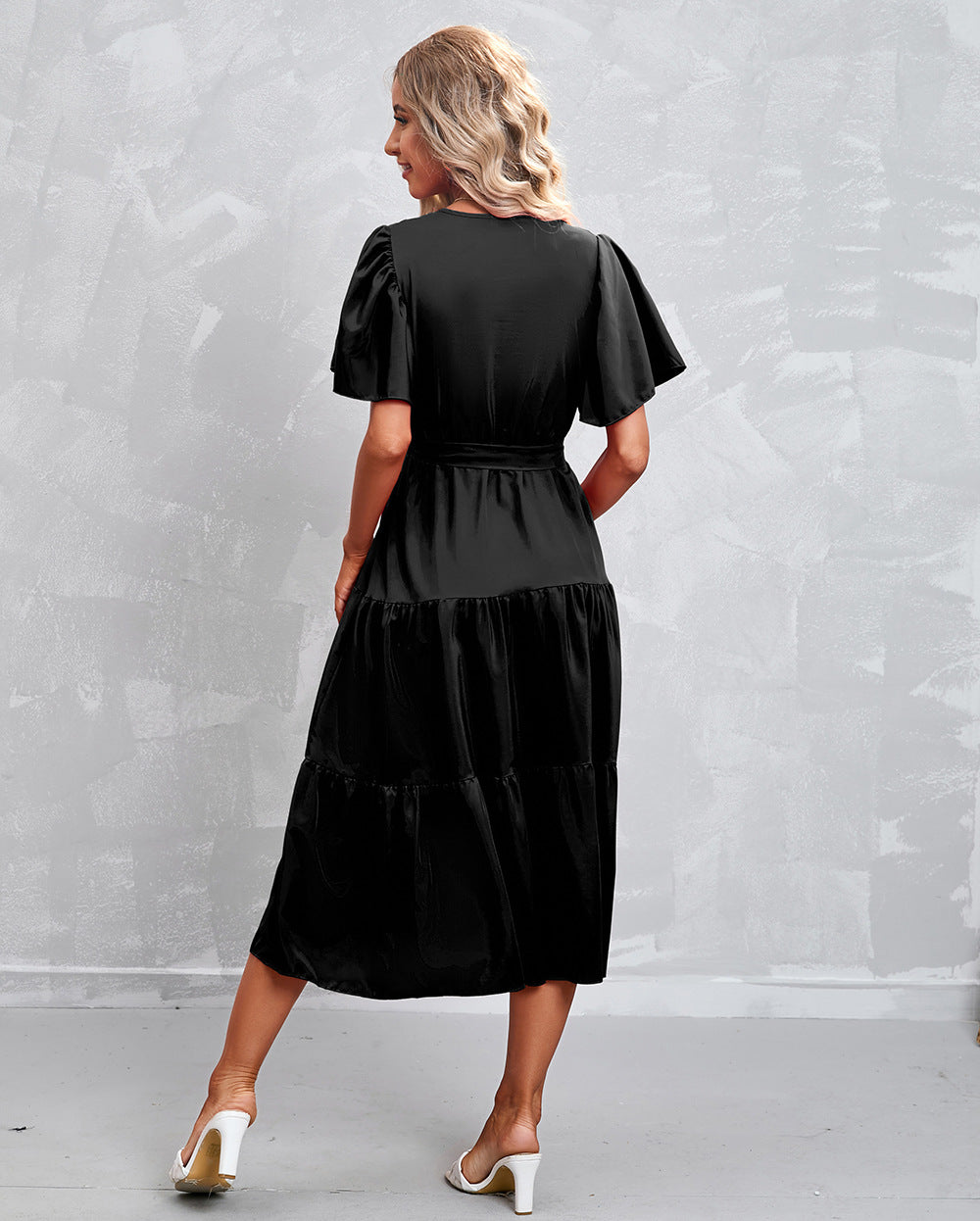 Drune - Schwarzes Midikleid mit Rüschen