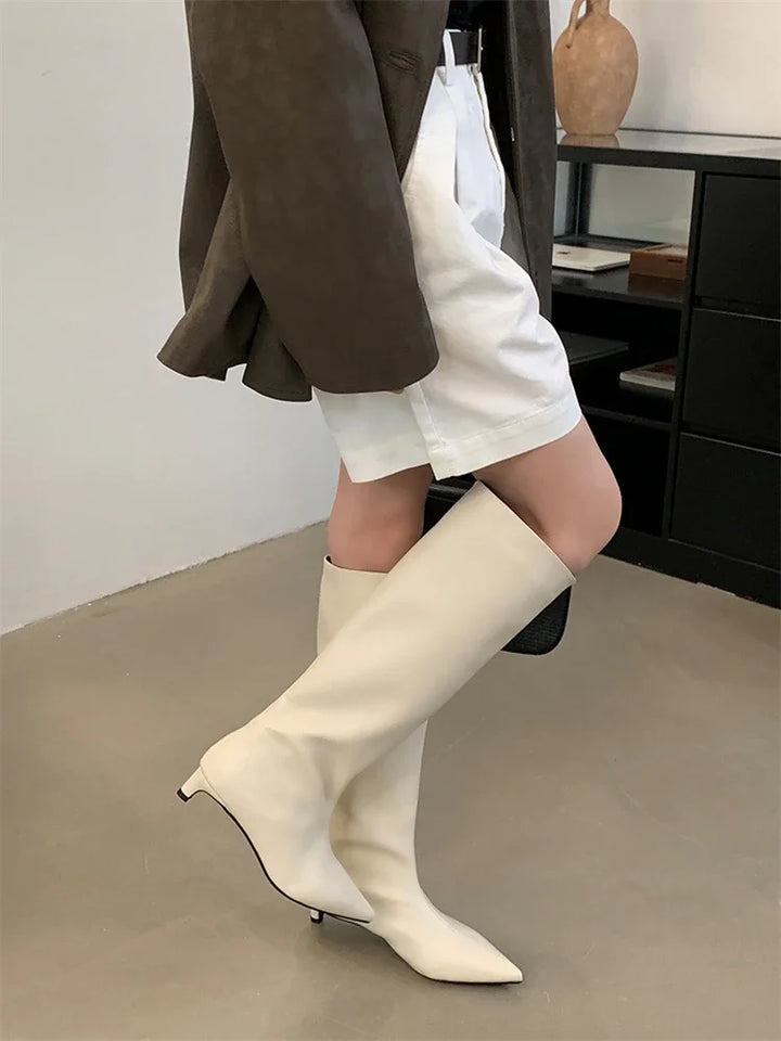 Drune | Knielange dünne Absatzstiefel