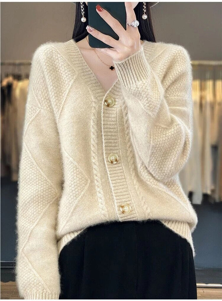 Drune | Winter Strickjacke mit V-Ausschnitt