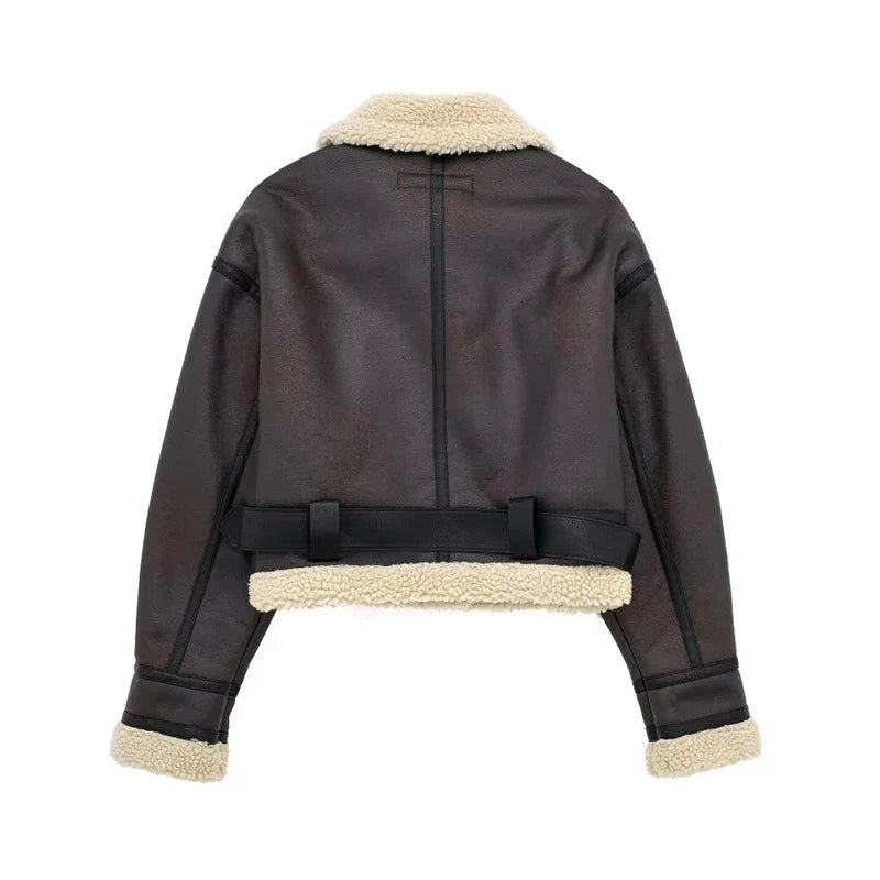 Drune | Lammfelljacke - Kurzes Modell - Oversized Fit - Warme Wollfutter - Reißverschluss schließen