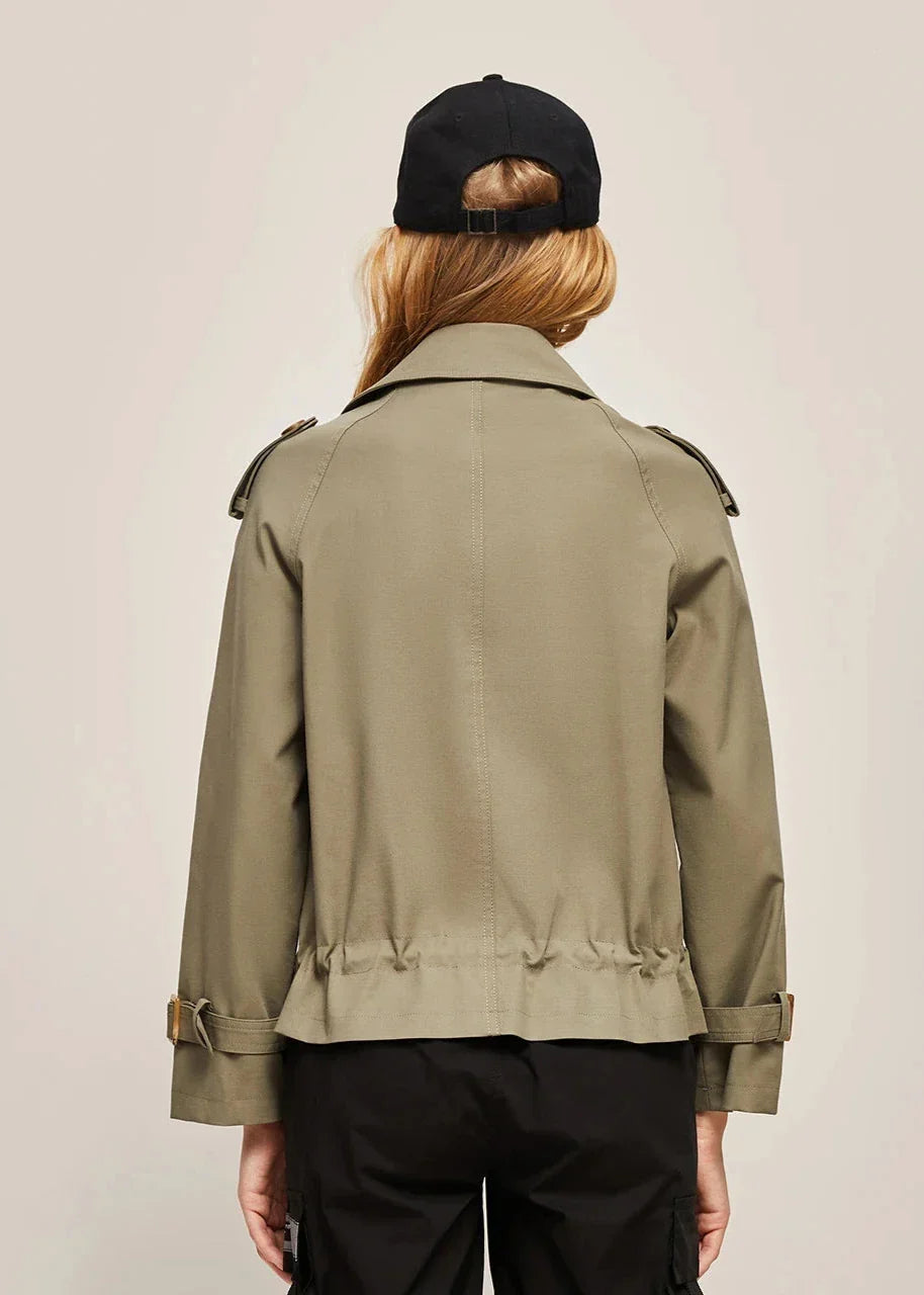 Drune | Doppelreihiger Trenchcoat für Damen - formelle und lässige Jacke