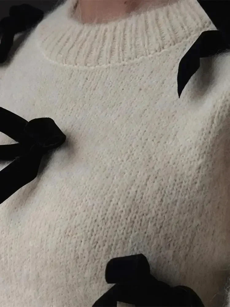 Drune | Pullover mit Rundhalsausschnitt und Schleifenknoten