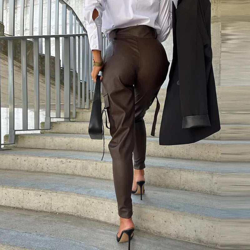 Drune | Moderne vegane Lederhose mit
