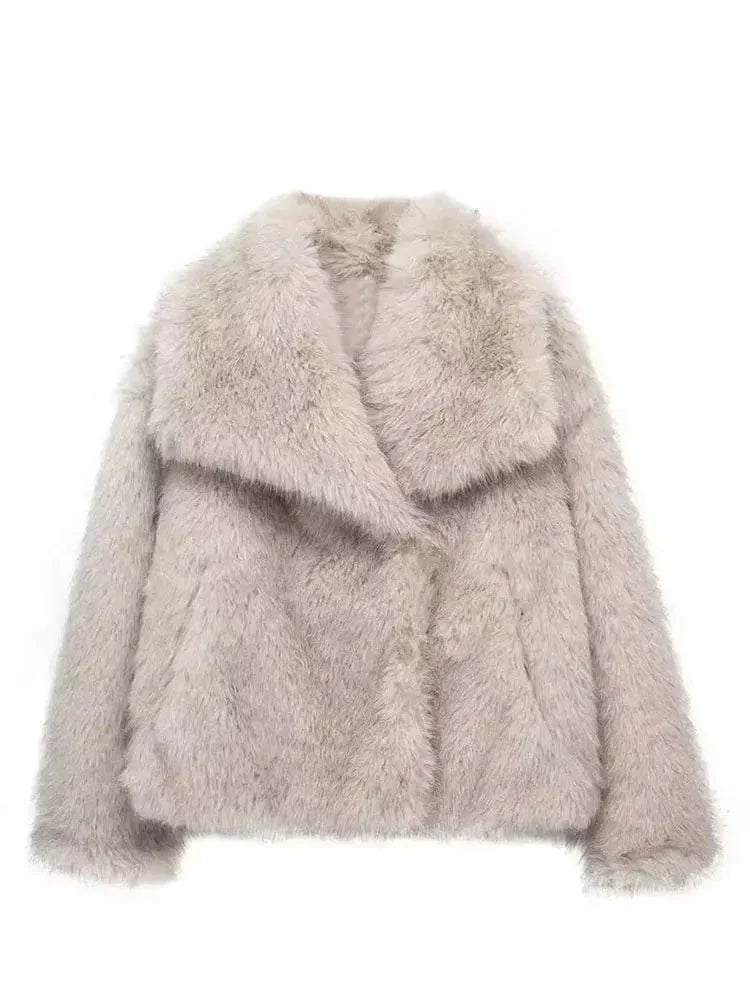 Drune | Stylische Streetwear-Pelzjacke