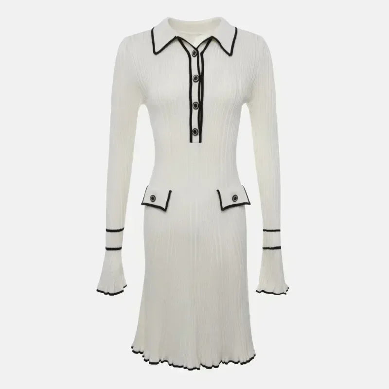 Drune | Langärmeliges Kleid mit Strickkragen und Rüschen