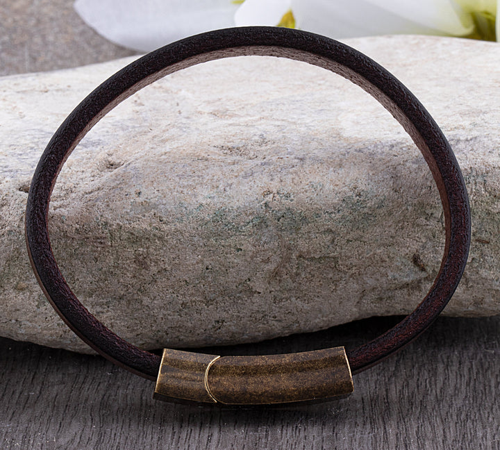 Drune | Robuste Lederarmband mit Messingschließe