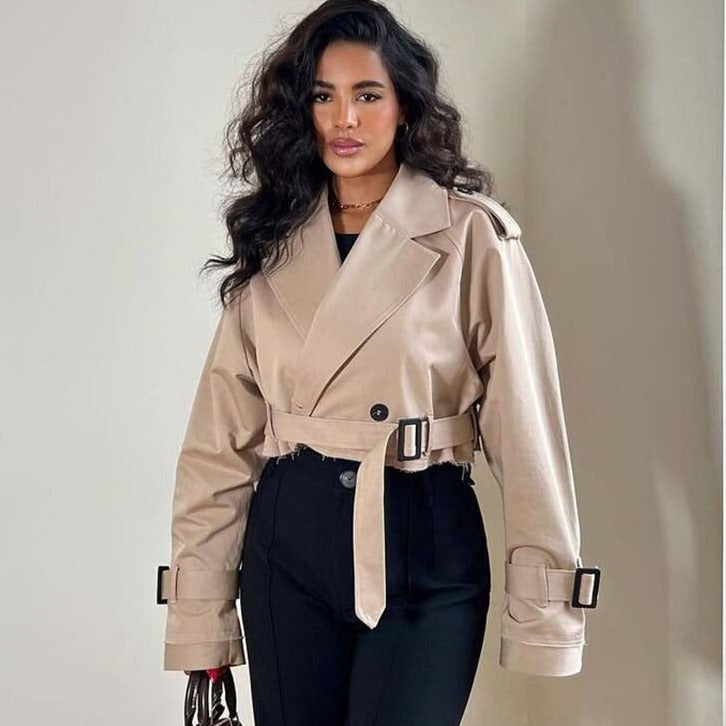 Drune | Kürzere trendige Trenchcoat in Beige