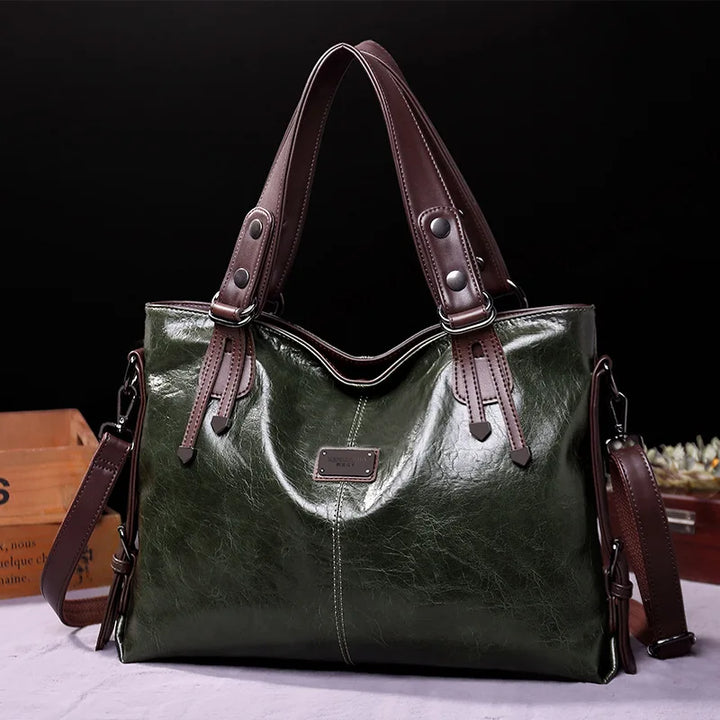 Drune | Taschen aus Geschmeidigem Leder mit Zwei Riemen und Eleganten Details