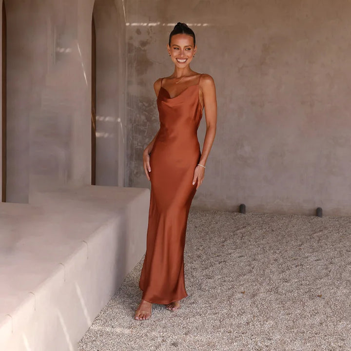 Drune | Langes Satin Kleid