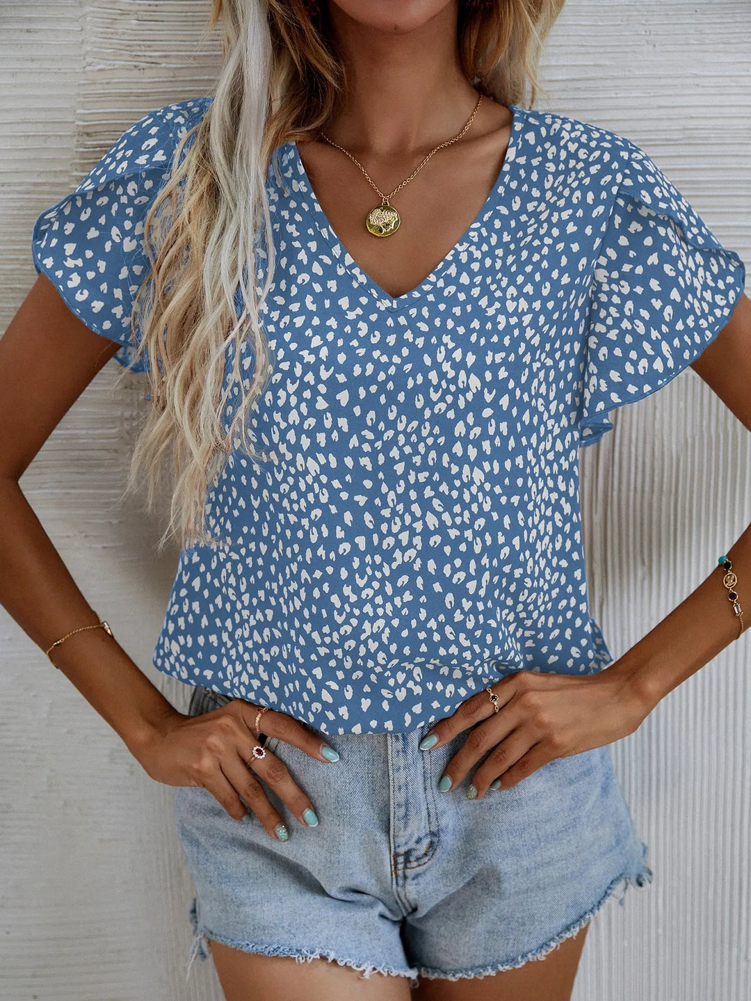 Drune | Kurzärmlige Sommerbluse mit Slim Fit Ohne Kragen