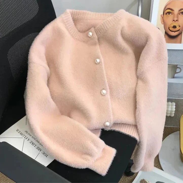Drune | Weich gestrickte Jacke mit Perlmuttknöpfen für Damen