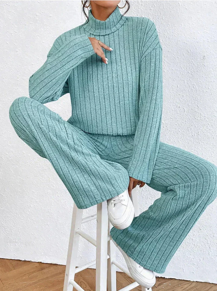 Drune | Strickhose und Rollkragenpullover für Frauen