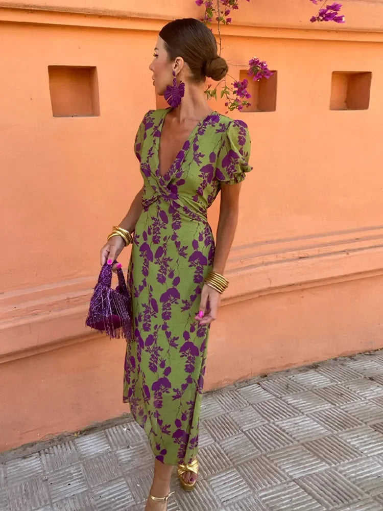Leichtes Sommerkleid mit Blumenmuster und V-Ausschnitt für den Alltag | Drune
