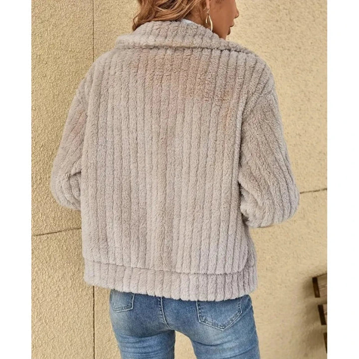 Drune | Kurzjacke Plüsch Blau