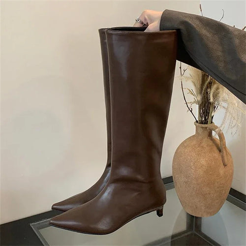 Drune | Knielange dünne Absatzstiefel