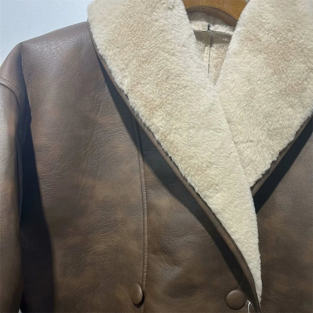Drune | Leder Gürtelmantel - Schaffellkragen - Oversized Passform