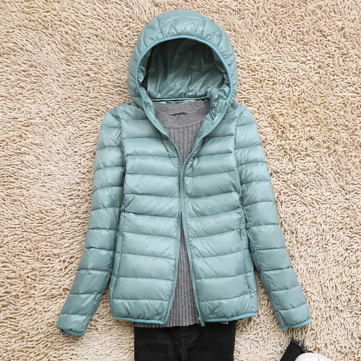 Drune | Ultraleichte Damen Daunenjacke mit Kapuze
