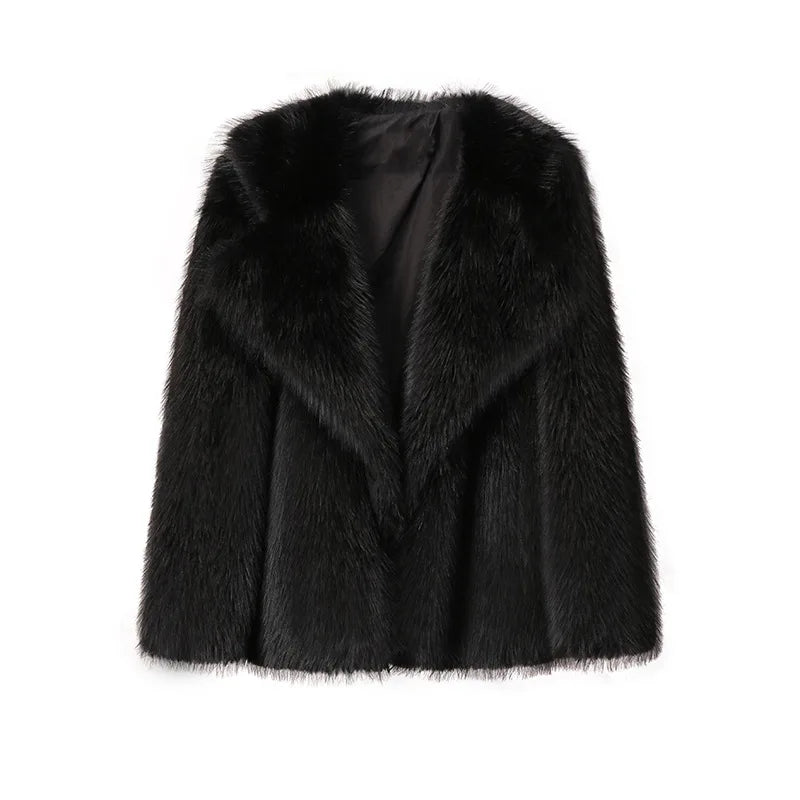 Drune - Schlanker Faux Fur Mantel