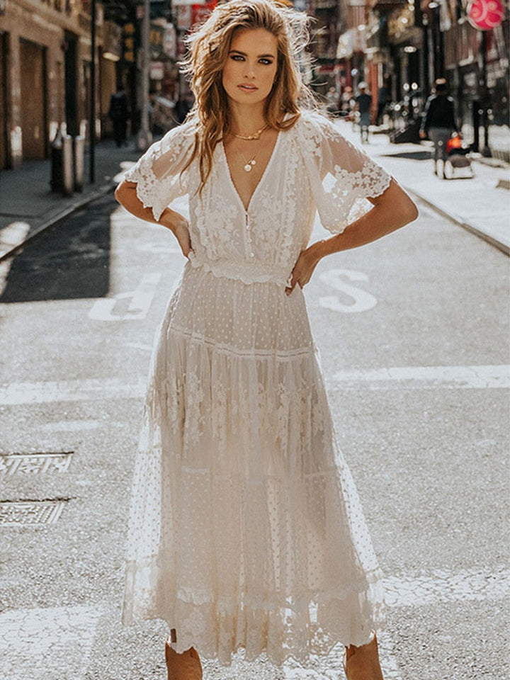 Drune | Cross Halbtransparente Spitzen Maxikleid