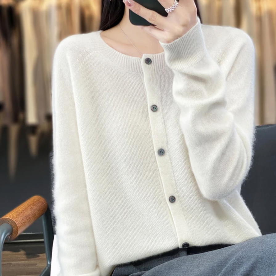 Drune | Klassische Wollstrickjacke