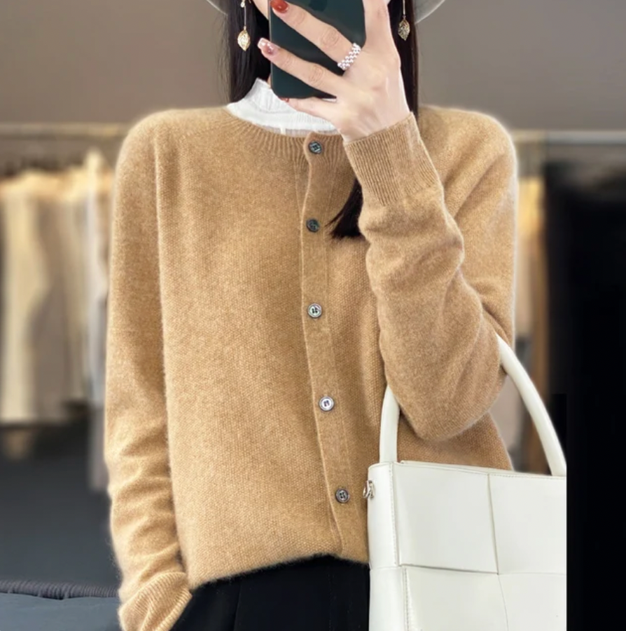 Drune | Klassische Wollstrickjacke