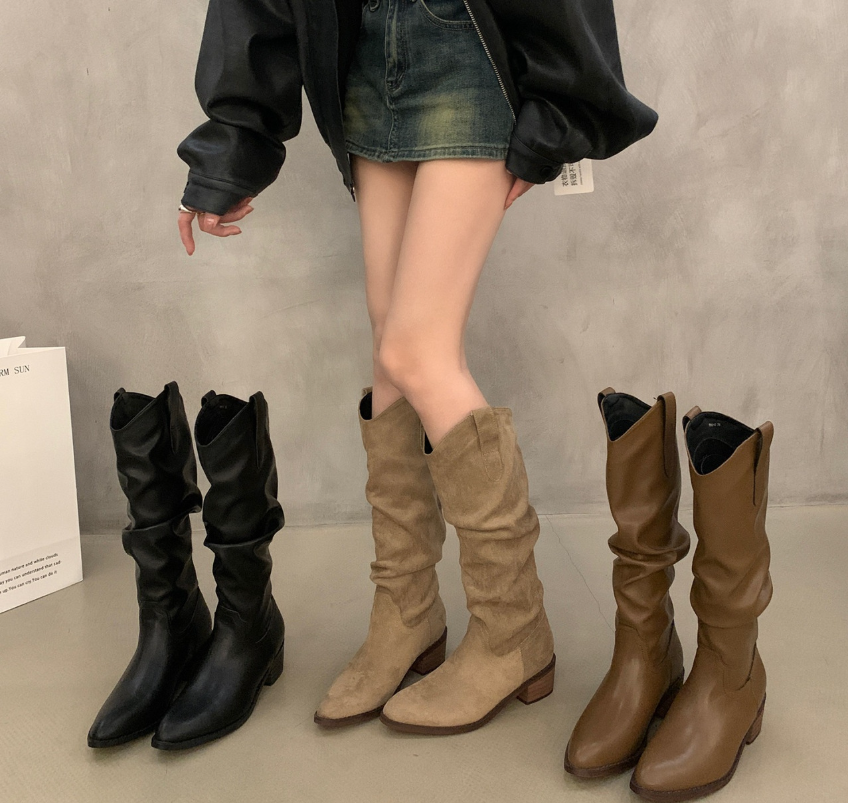 Drune - Vintage-Stiefel aus Wildleder mit Rüschen