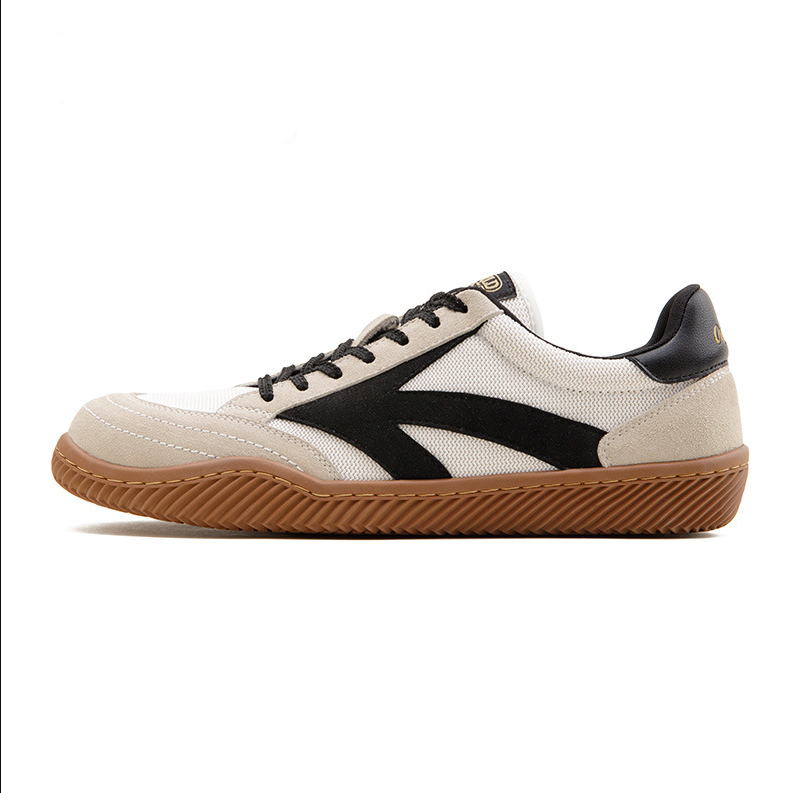 1984 CLASSIC SNEAKERS