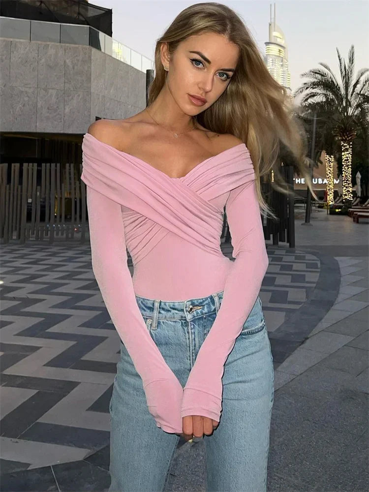 Drune Off-Shoulders Bodysuit | Moderner eleganter plissierter Damen-Bodysuit