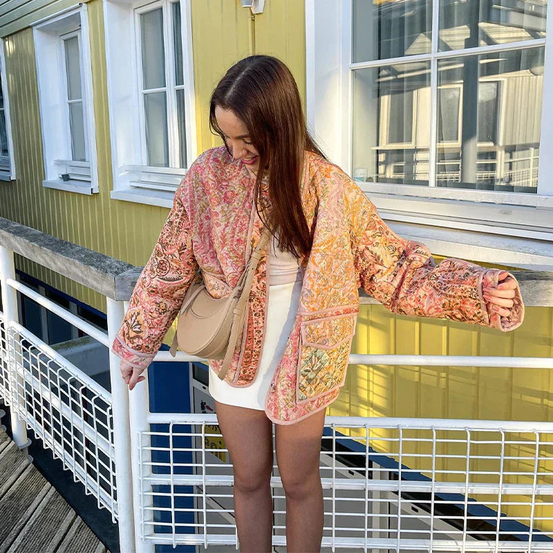 Drune | Patchwork Steppjacke - Vintage Quilt-Jacke im Boho-Look mit Taschen