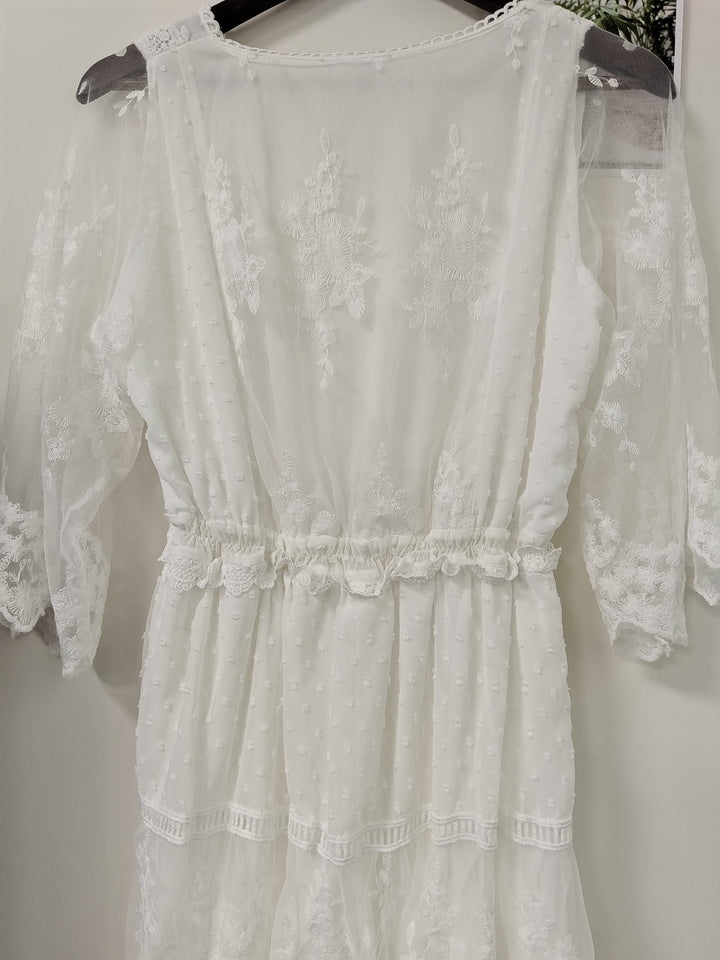 Drune | Cross Halbtransparente Spitzen Maxikleid
