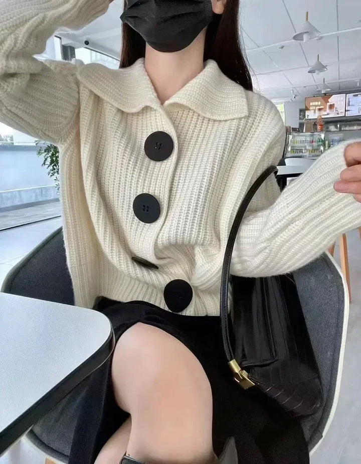 Drune | Elegante Strickjacke mit Knopfverschluss