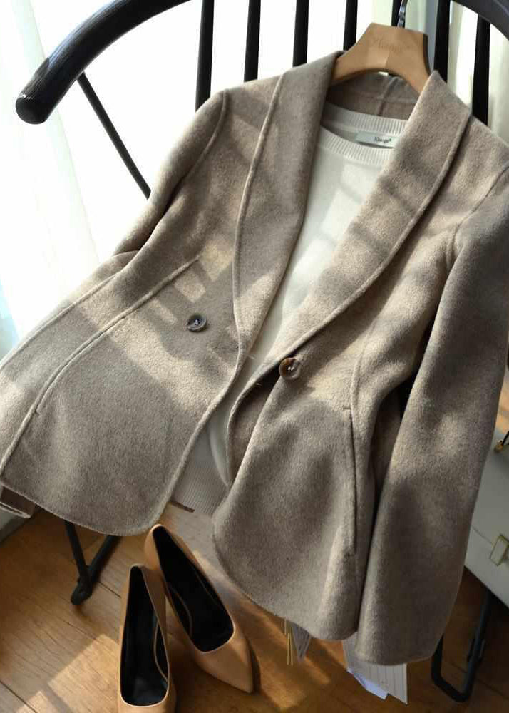 Drune | Beigefarbener Peter-Pan-Kragen Slim-Fit Doppelreihiger Wollmantel