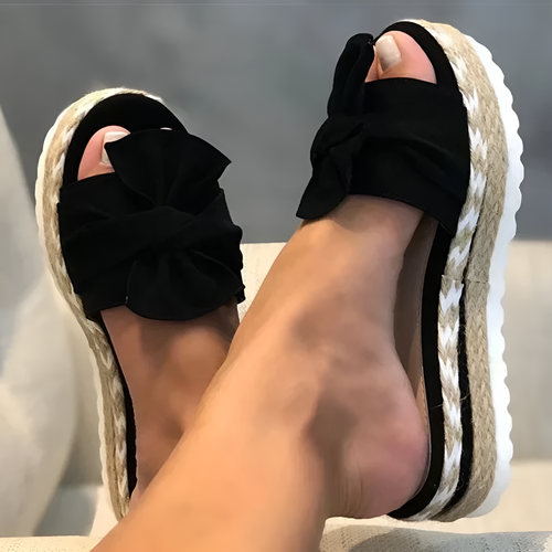 Drune | Sandalen Mit Keilabsatz Und Schleifendetail