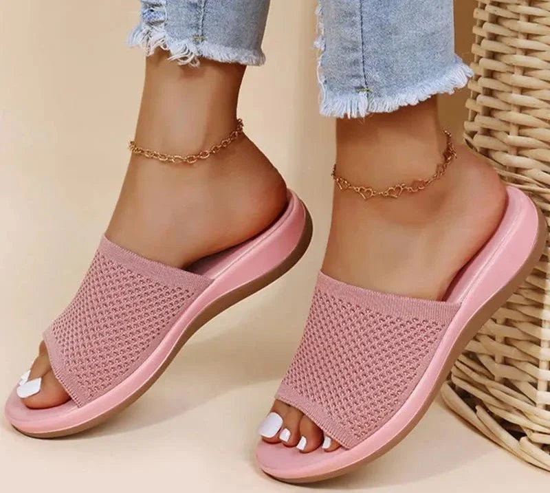 Drune - Flache Sandalen für drinnen und draußen