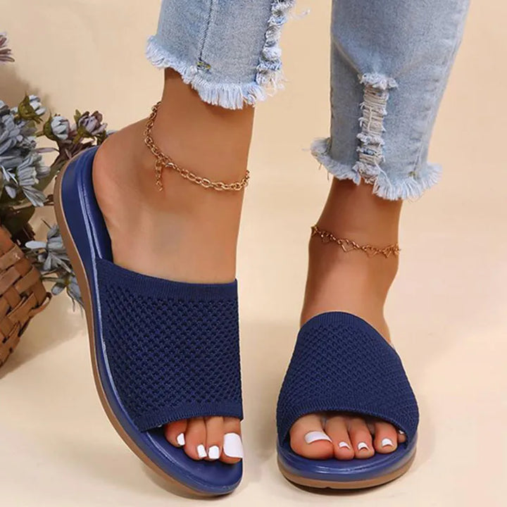 Drune - Flache Sandalen für drinnen und draußen