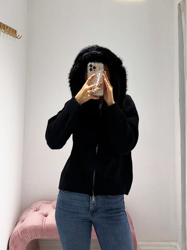 Drune | Strickjacke Grau mit Kapuze und Kunstpelz Warme Winterjacke