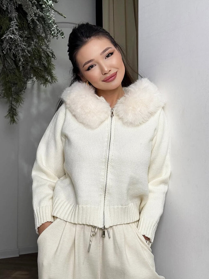 Drune | Strickjacke Grau mit Kapuze und Kunstpelz Warme Winterjacke