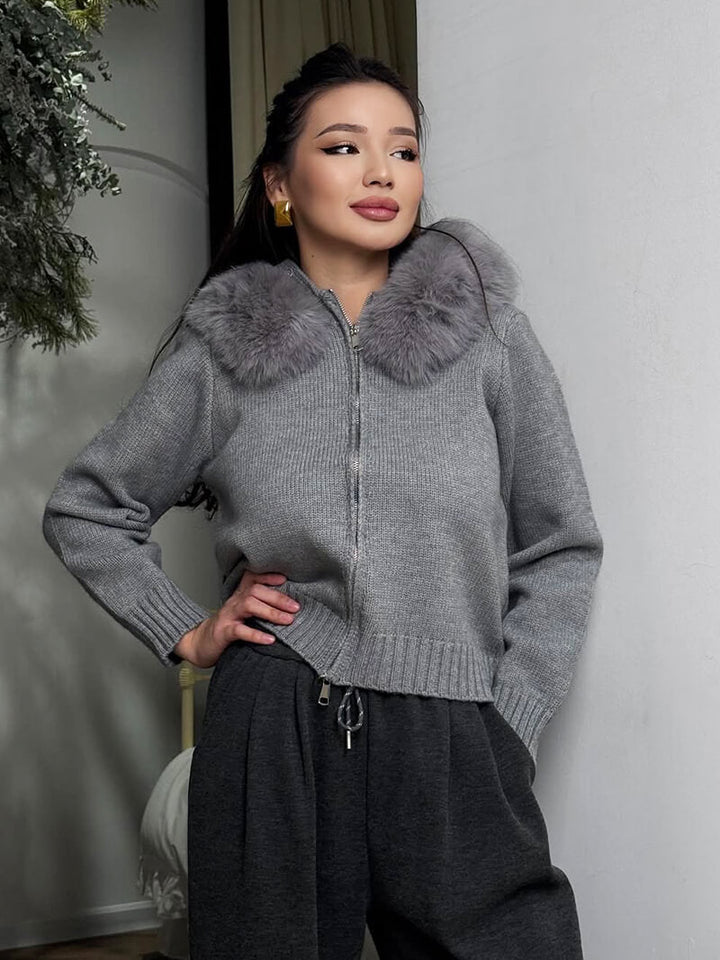 Drune | Strickjacke Grau mit Kapuze und Kunstpelz Warme Winterjacke