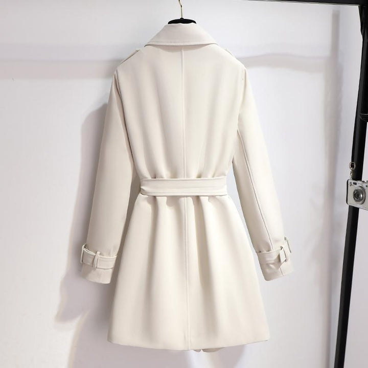 Drune | Damen Eleganter Weißer Trenchcoat mit Gürtel und Doppelt Knopfverschluss