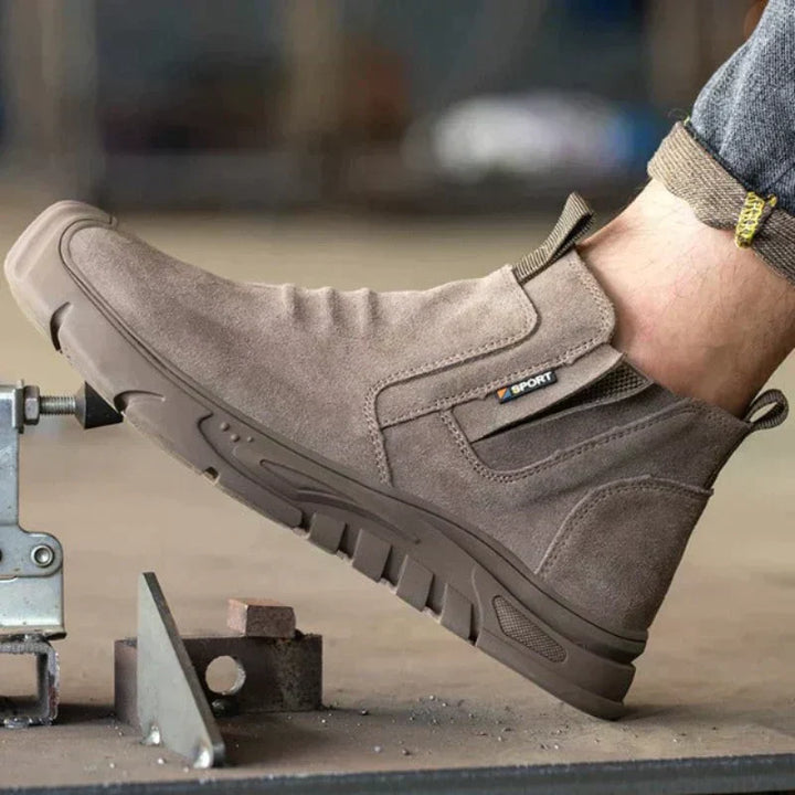 Drune | Wildleder Slipper Elastische Einsätze Robuste Gummisohle