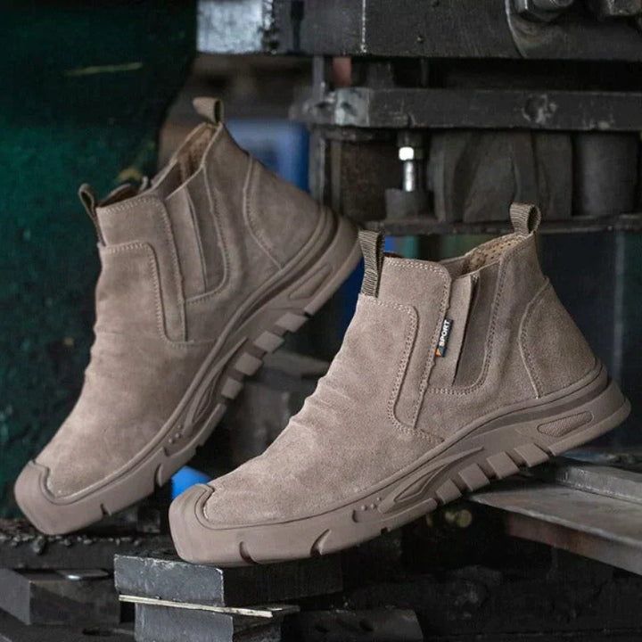 Drune | Wildleder Slipper Elastische Einsätze Robuste Gummisohle