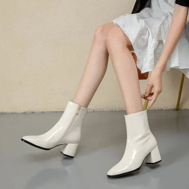 Drune | mit Absatz Knöchelhoch Mittelhoher Absatz Lackstiefel Damenstiefel