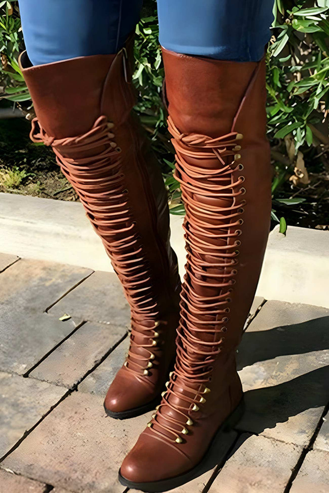 Drune | Over-The-Knee Stiefel mit Schnürsenkeln