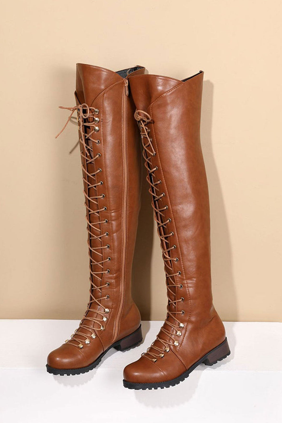 Drune | Over-The-Knee Stiefel mit Schnürsenkeln